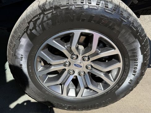 Used 2021 Ford F150 Lariat AWD/4WD image 31