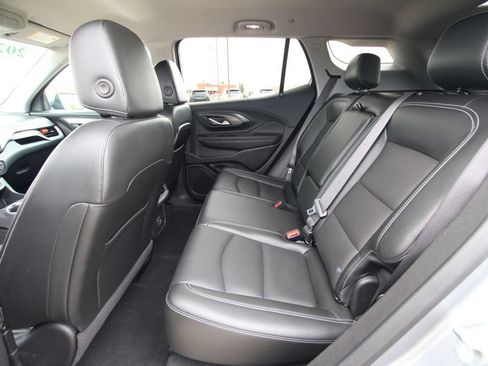 Used 2024 GMC Terrain SLT FWD image 7