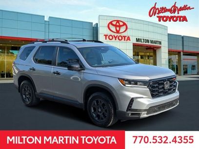 Used 2025 Honda Pilot TrailSport