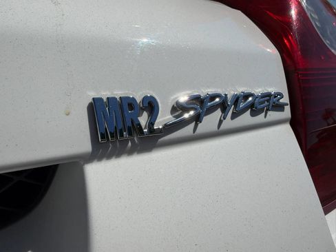 Used 2003 Toyota MR2 RWD image 20