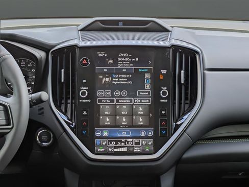Certified 2025 Subaru Ascent Bronze Edition AWD/4WD image 18