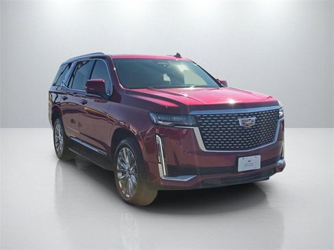 Used 2023 Cadillac Escalade Premium Luxury image 3