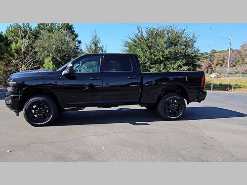 New 2026 RAM 2500 Laramie w/ Night Edition AWD/4WD image 28