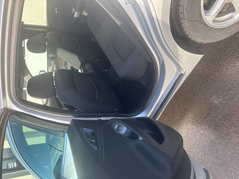 Used 2018 Chevrolet Malibu LS FWD image 11
