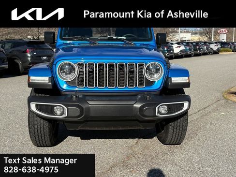 Used 2024 Jeep Wrangler Sahara image 2