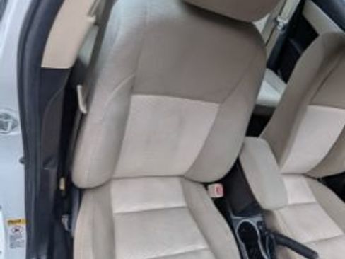 Used 2014 Toyota Corolla LE FWD image 17