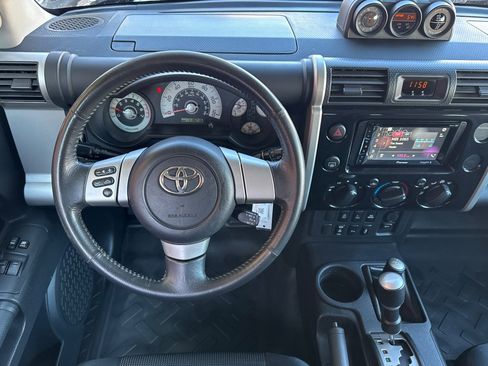 Used 2008 Toyota FJ Cruiser 4WD image 18