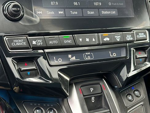 Used 2022 Honda Odyssey Elite image 20