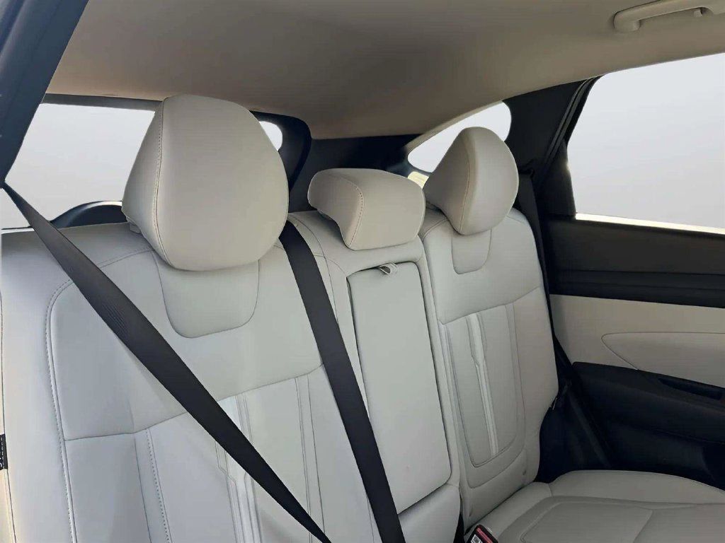 Used 2025 Hyundai Tucson SEL FWD image 9