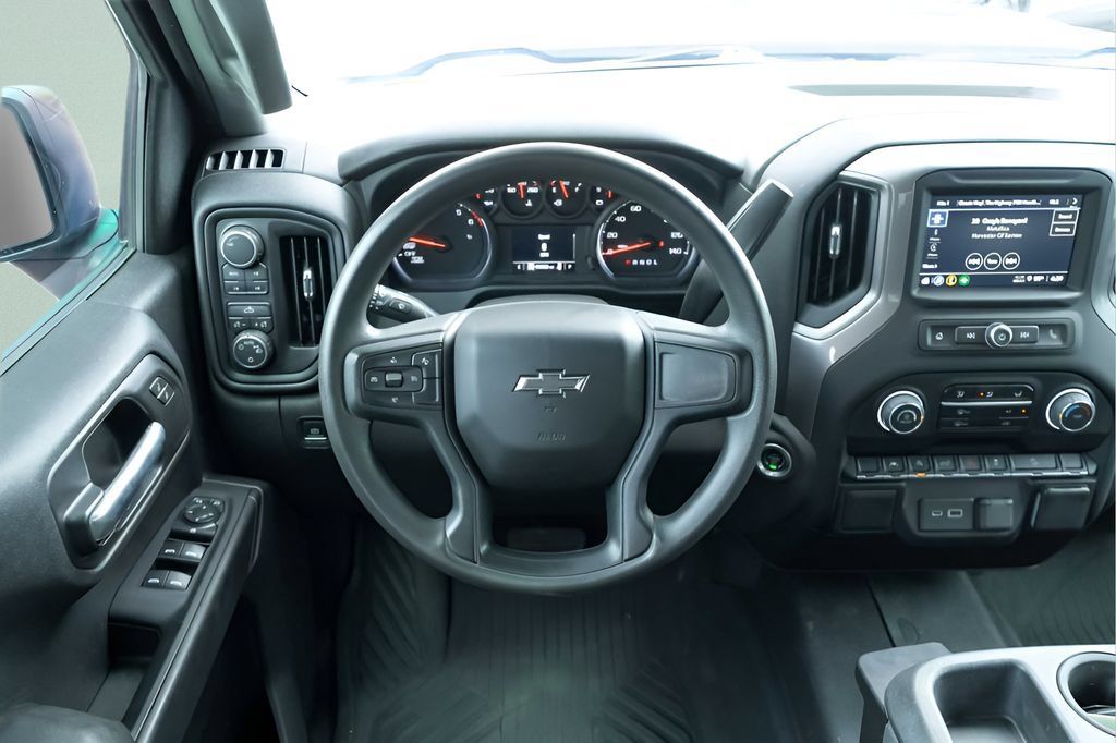 Used 2022 Chevrolet Silverado 1500 Custom Trail Boss w/ LPO, Dark Essentials Package AWD/4WD image 15