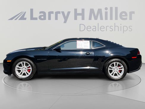 Used 2014 Chevrolet Camaro LS RWD image 2
