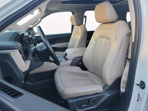 Used 2024 Ford Expedition Max Limited AWD/4WD image 9