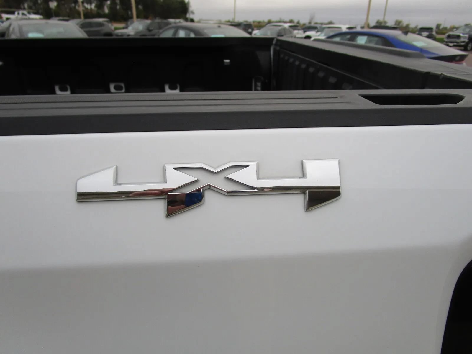 Used 2024 GMC Sierra 1500 SLE AWD/4WD image 23