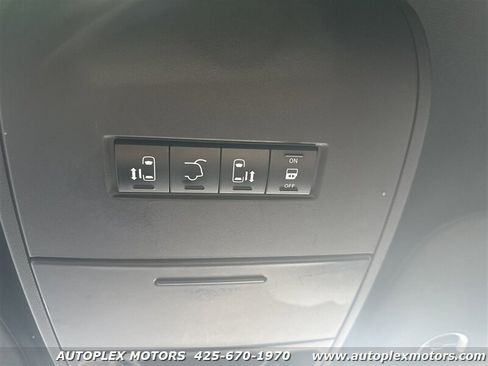 Used 2019 Dodge Grand Caravan GT image 28