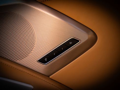 Used 2021 Chevrolet Corvette Stingray Premium Conv w/ Z51 Performance Package image 56