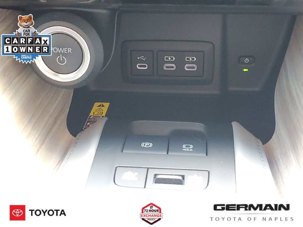 Used 2024 Toyota Venza Limited AWD/4WD image 32