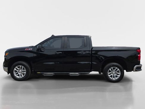 Used 2023 Chevrolet Silverado 1500 W/T w/ WT Value Package AWD/4WD image 2