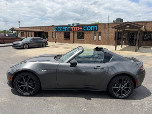 Used 2017 MAZDA MX-5 Miata RF Club RWD image 6