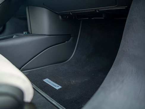 New 2026 McLaren 750S RWD image 51