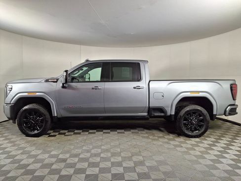 Used 2024 GMC Sierra 2500 AT4 w/ AT4 Premium Plus Package image 2