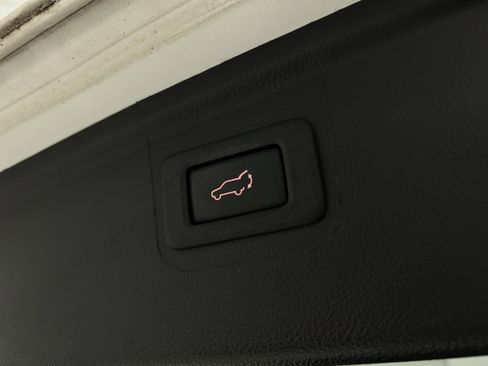 Used 2018 Subaru Outback 2.5i Limited image 37