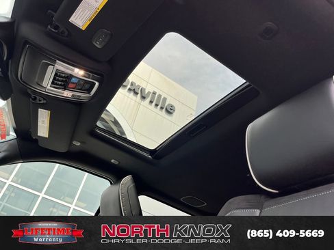 New 2026 RAM 2500 Laramie AWD/4WD image 12