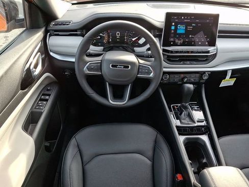 New 2026 Jeep Compass Limited image 7