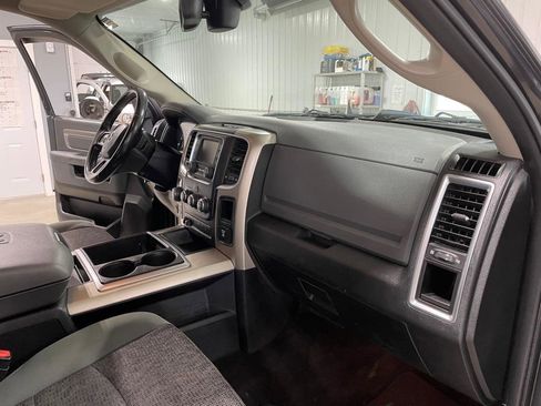 Used 2015 RAM 1500 Classic SLT w/ SLT Plus D←cor Group image 24