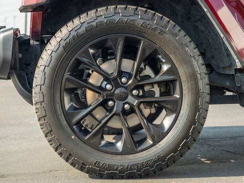 Used 2021 Jeep Wrangler Unlimited Sahara AWD/4WD image 13