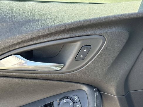 Used 2023 Buick Encore GX Select FWD image 13