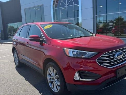 Used 2024 Ford Edge Titanium AWD/4WD image 2