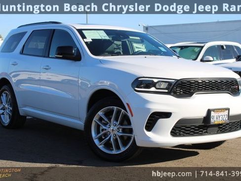Used 2024 Dodge Durango GT image 1