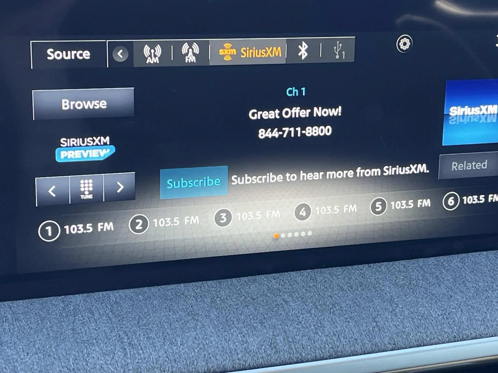 Used 2025 Nissan Kicks SV w/ Illumination Package FWD image 30