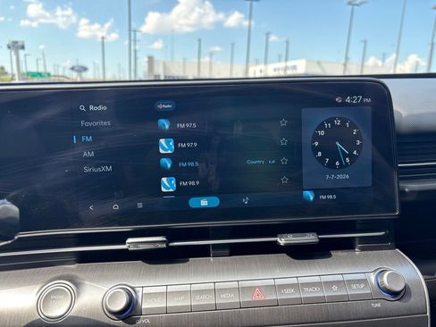 Used 2026 Hyundai Kona SEL Premium FWD image 8