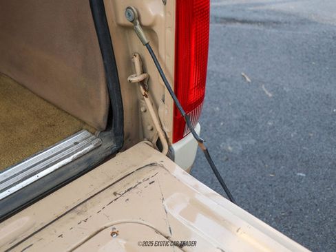 Used 1990 Ford Bronco Custom image 78