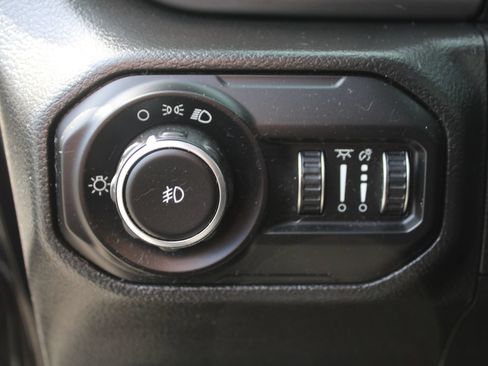 Used 2021 Jeep Wrangler Sport AWD/4WD image 20