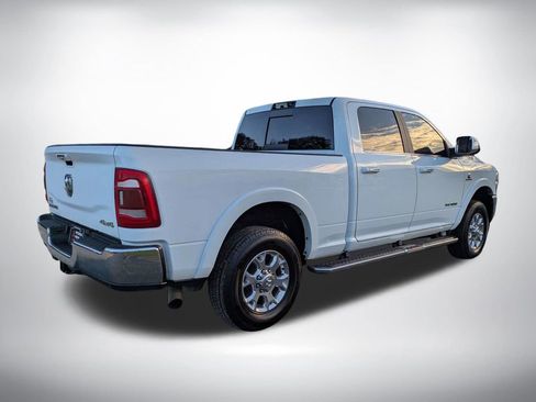 Used 2022 RAM 3500 Laramie AWD/4WD image 4