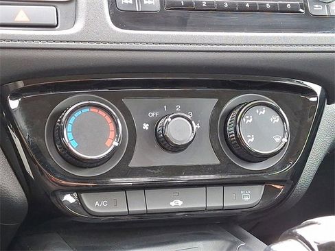 Certified 2019 Honda HR-V LX image 11