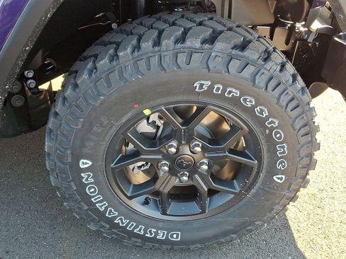 New 2026 Jeep Gladiator Sport image 4