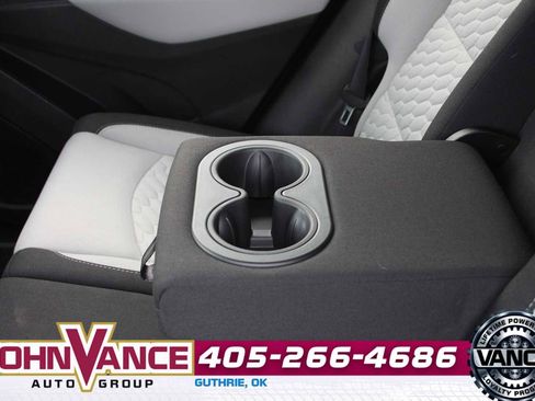 Used 2020 Chevrolet Equinox LT w/ Driver Convenience Package image 23