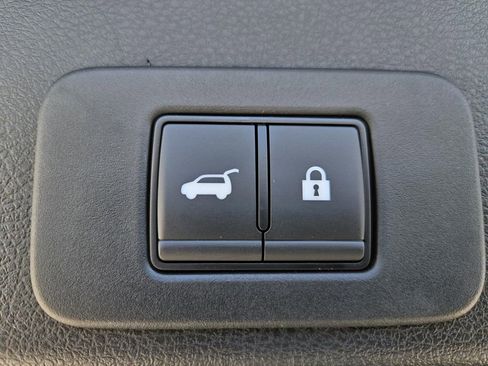 New 2025 Nissan Murano SV image 7