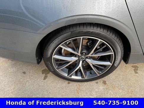 Used 2018 Volvo S90 T5 Momentum w/ Convenience Package FWD image 12