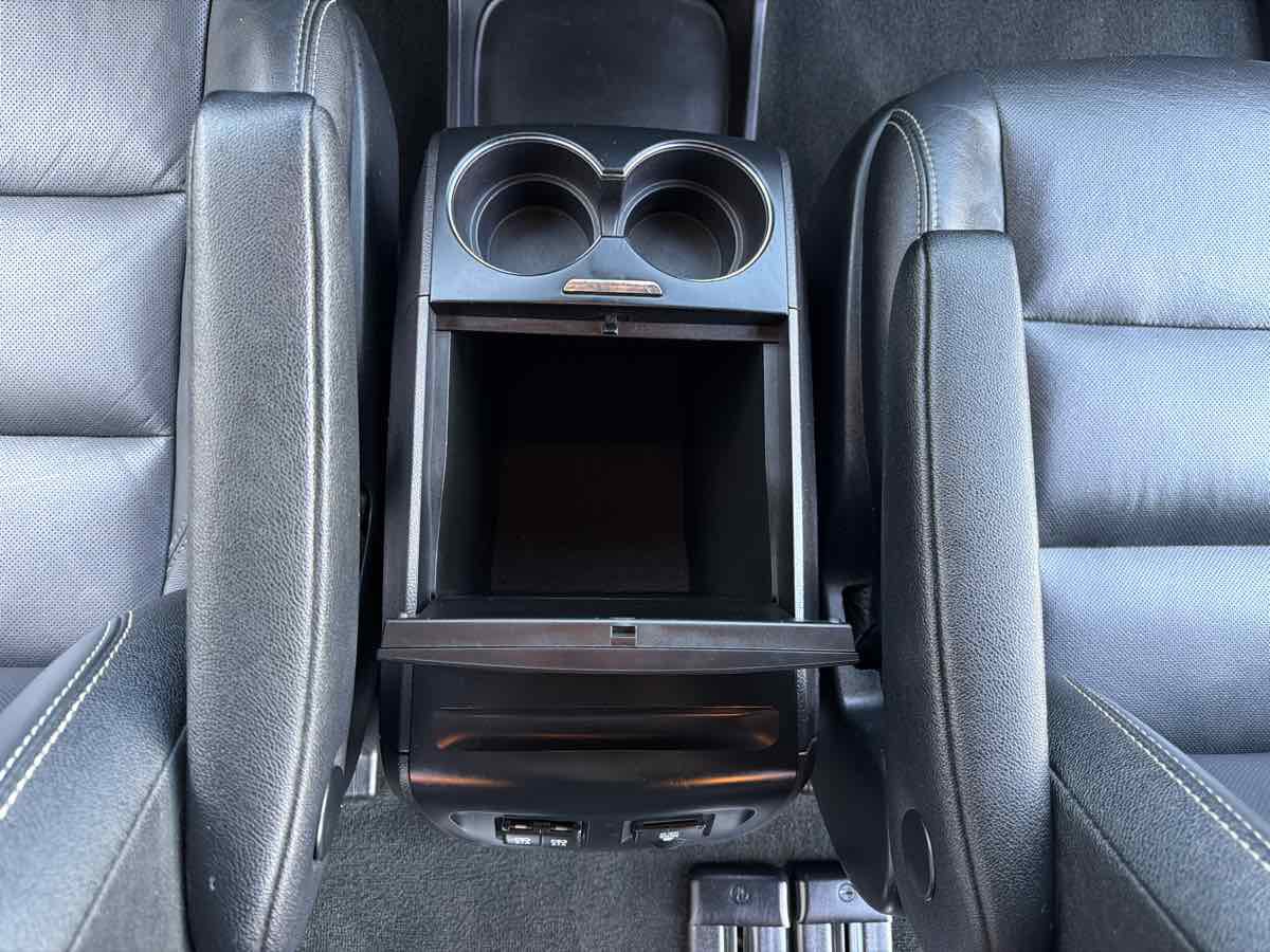 Used 2018 Toyota Sienna SE FWD image 30