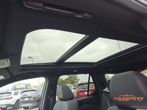 New 2025 Honda Pilot TrailSport image 4