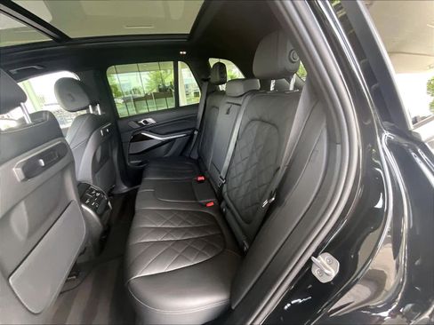Used 2024 BMW X5 xDrive40i w/ Premium Package AWD/4WD image 27