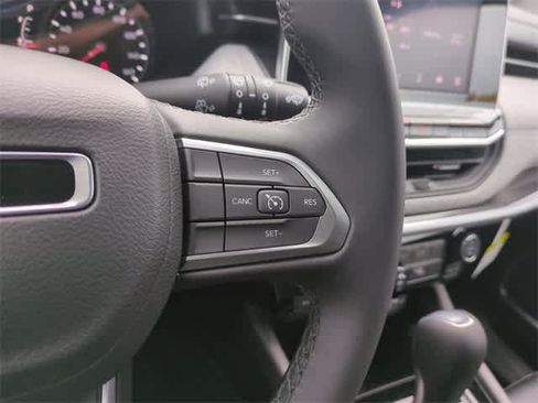 New 2026 Jeep Compass Latitude image 25