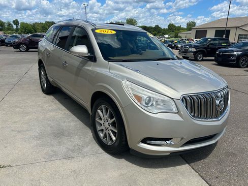 Used 2015 Buick Enclave Leather FWD image 3