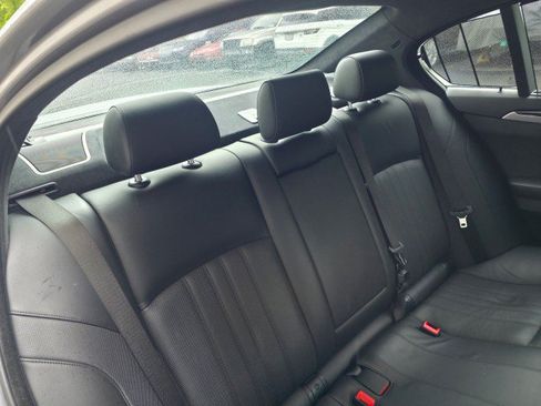 Used 2013 BMW M5 RWD image 22