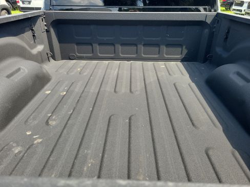 Used 2025 RAM 2500 Big Horn AWD/4WD image 7