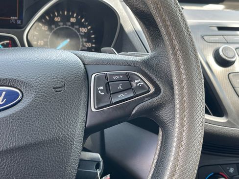 Used 2017 Ford Escape SE FWD image 26